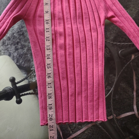 Pink Ribknit Sweater Size S - Picture 9 of 10